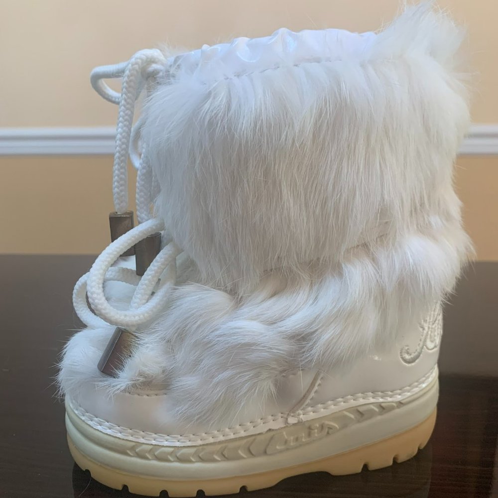 Snow Boots - Picture 2 of 2